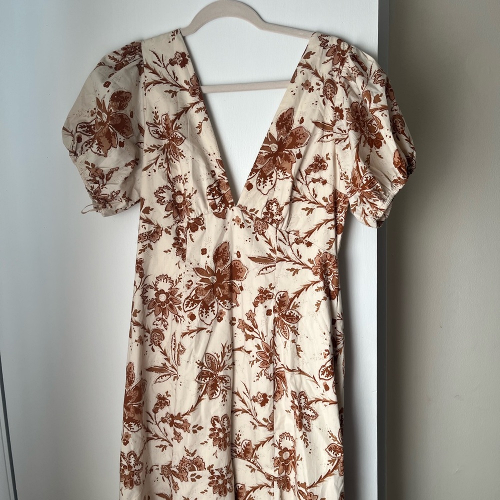 Abercrombie & Fitch Backless Floral Dress in Cream and Brown